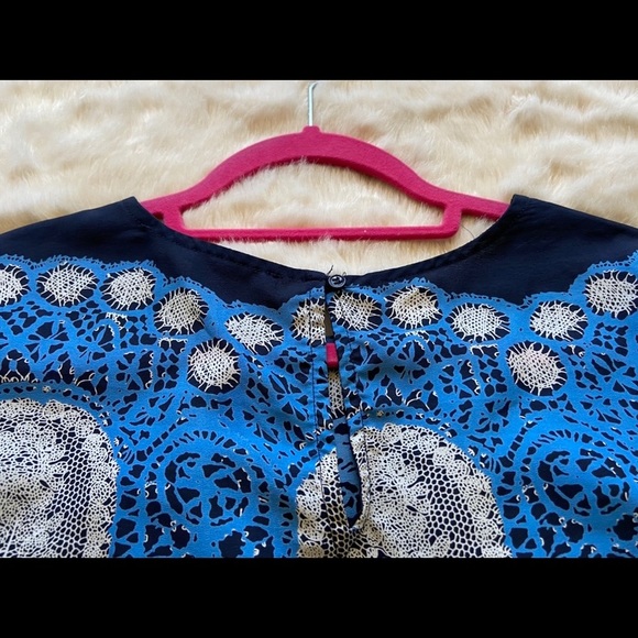 Collective Concepts Navy Geometric Print Blouse - Picture 4 of 7